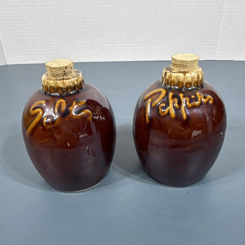 Vintage HULL Pottery Salt & Pepper Shakers Brown Drip Glaze Cork USA 4”